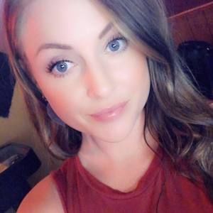 Meet your Posher, Stefanie